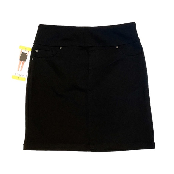 S.C. & CO. Women's Denim Pull-On Stretch Fabric Skort Skirt - NWT - Picture 4 of 5